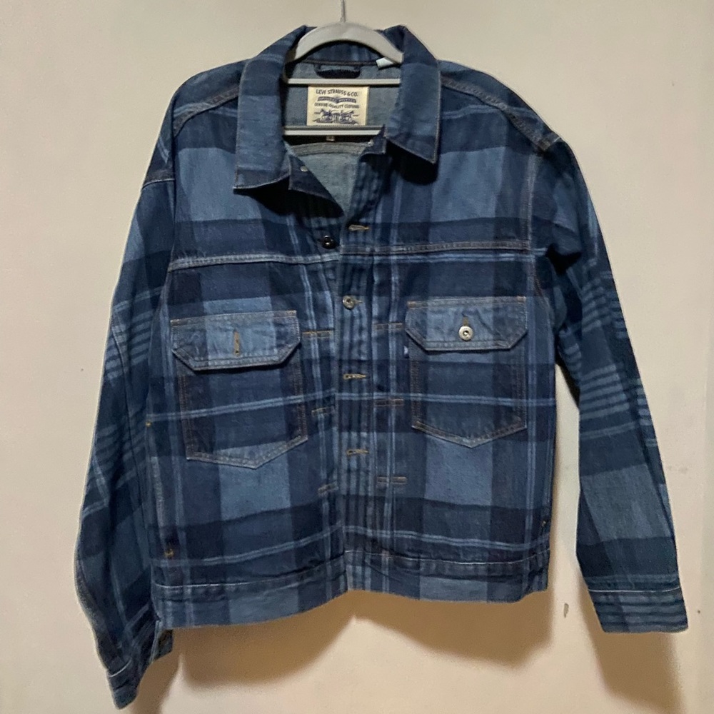 Levi’s Denim Jacket with very unique dying pattern